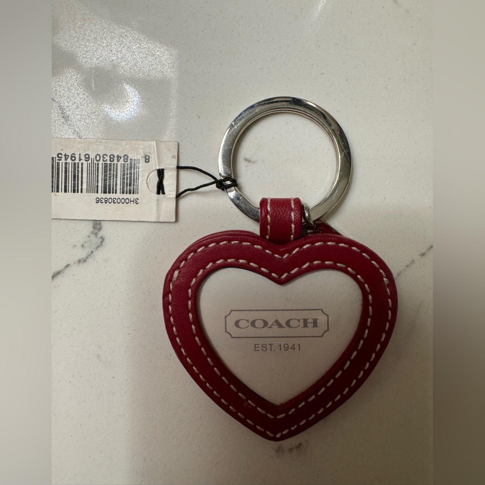 RARE Coach Red Heart shaped leather picture frame Keychain/bag charm - Picture 9 of 9